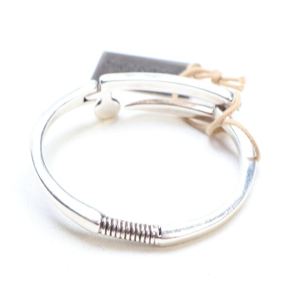 Uno de 50 Silver Tone Puzzling Curious Bangle Bracelet $155 - Picture 3 of 6